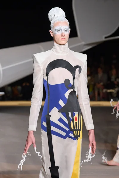 Look 83